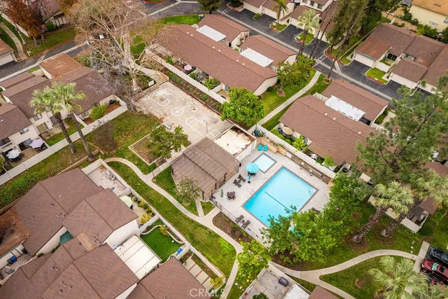 $630,000 | 807 East Laurel Oak Drive, Unit 46, Azusa, CA 91702