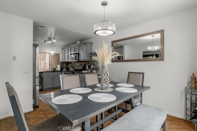 $630,000 | 807 East Laurel Oak Drive, Unit 46, Azusa, CA 91702