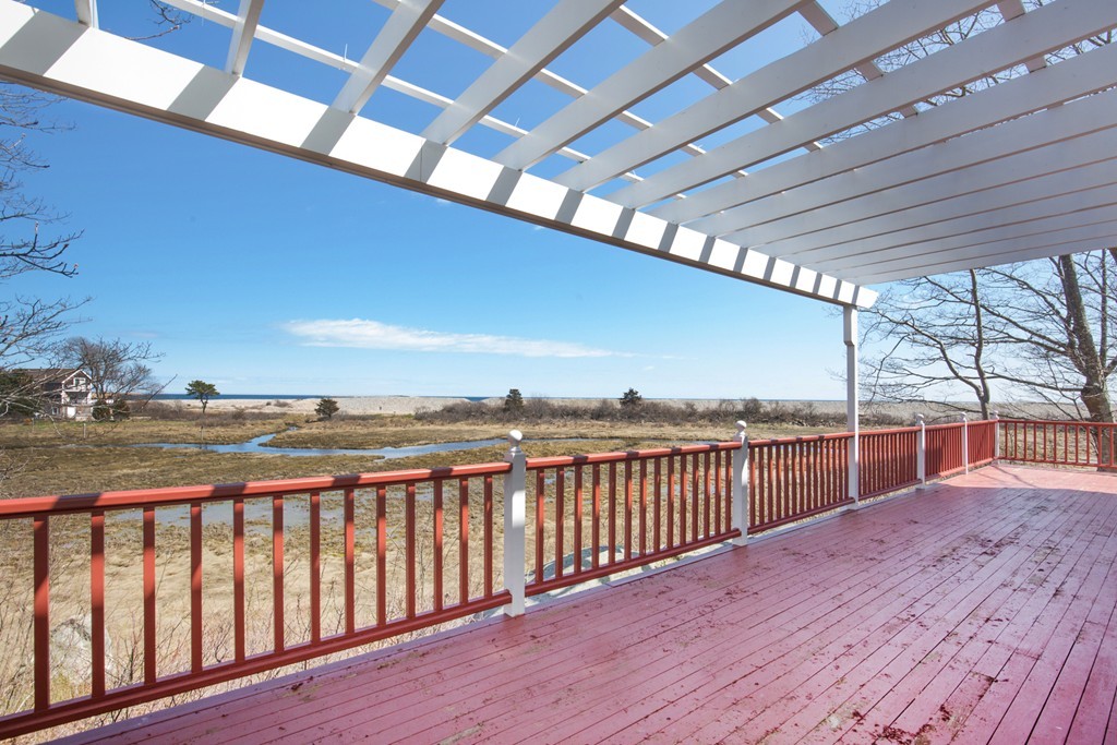 81 Thatcher Road Rockport, MA 01966 - Photo 6 of 24