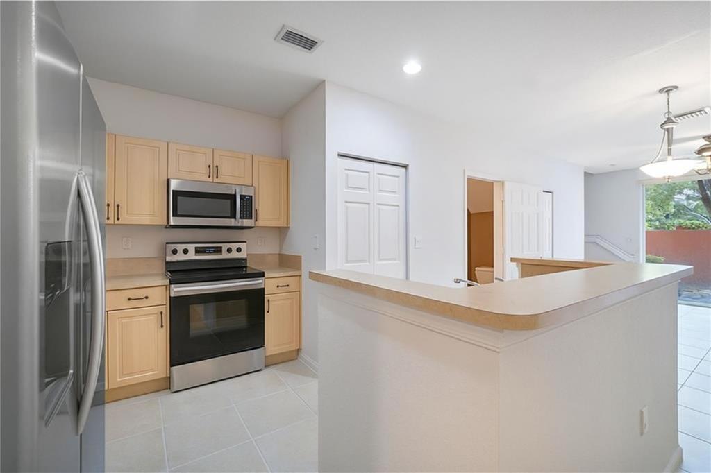 6373 Landings Way Tamarac, FL 33321 - Photo 14 of 25