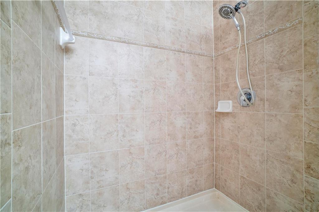 6373 Landings Way Tamarac, FL 33321 - Photo 17 of 25