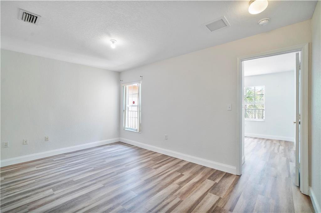 6373 Landings Way Tamarac, FL 33321 - Photo 8 of 25