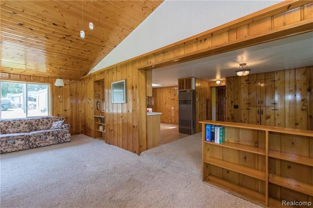 217 Reymont Road Waterford, MI 48327 - Photo 14 of 30