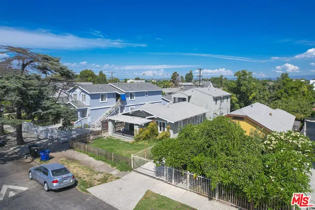 $2,750 | 229 East 85th Street, Unit 231 12, Los Angeles, CA 90003