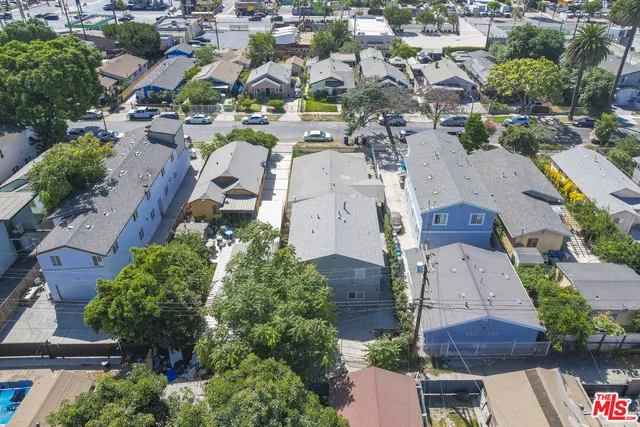 $2,750 | 229 East 85th Street, Unit 231 12, Los Angeles, CA 90003