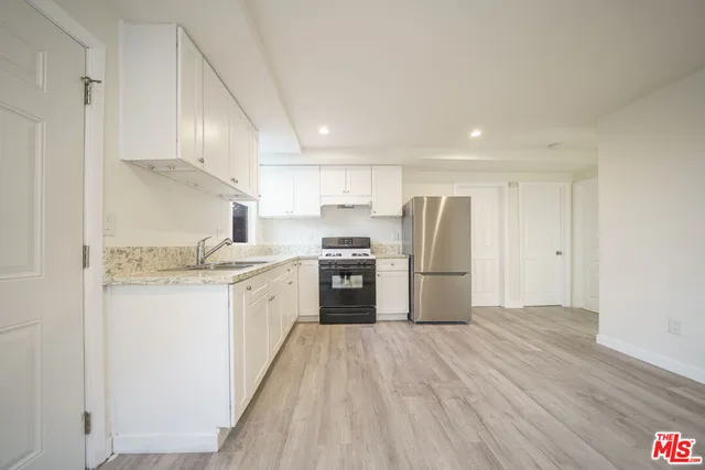 $2,750 | 229 East 85th Street, Unit 231 12, Los Angeles, CA 90003