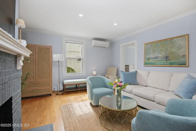 $6,700 | 41 Ridge Street, Unit 1, Greenwich, CT 06830