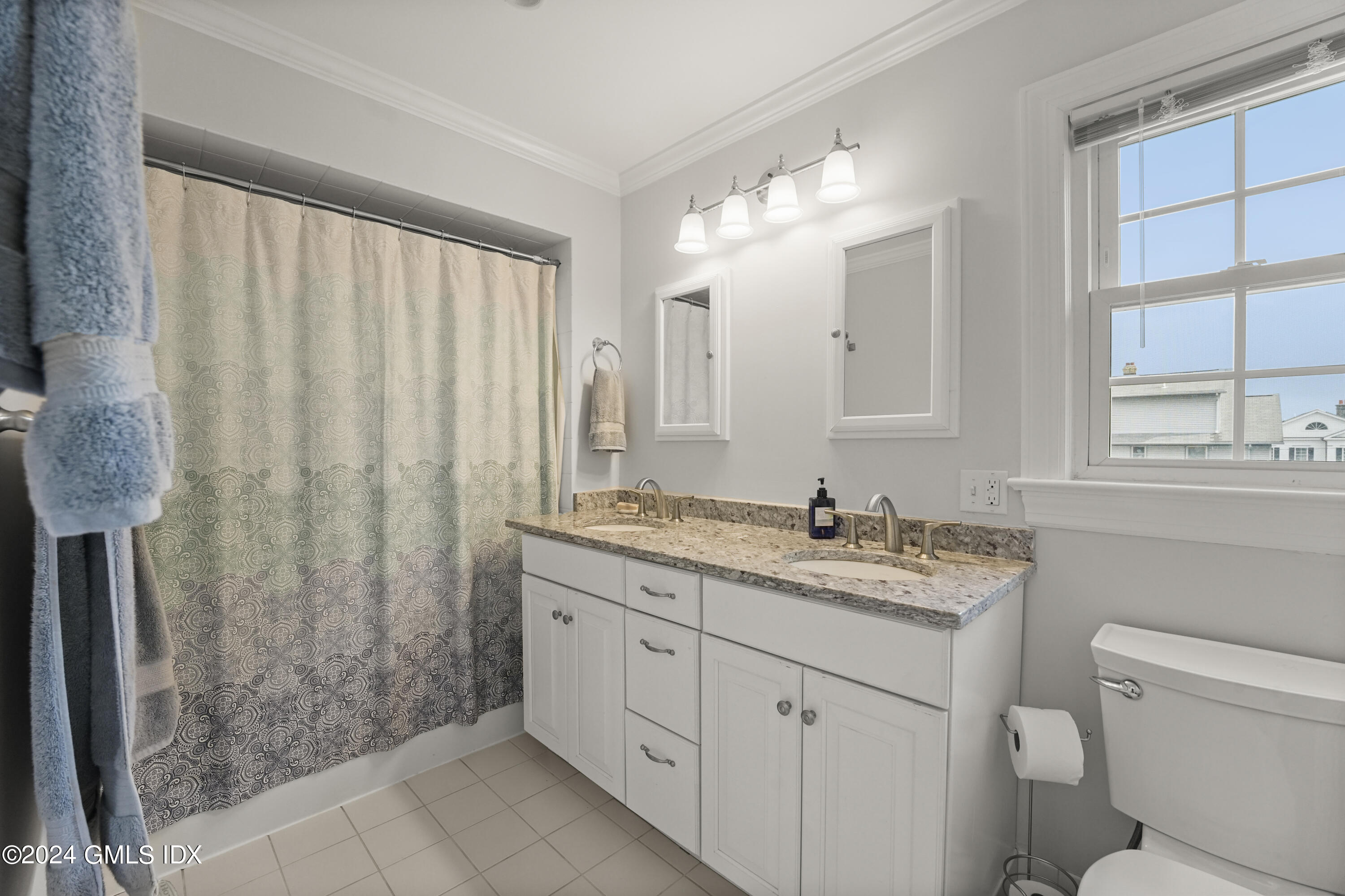 41 Ridge Street, Unit 1 Greenwich, CT 06830 - Photo 14 of 41 41 Ridge St Greenwich CT 06830-print-019