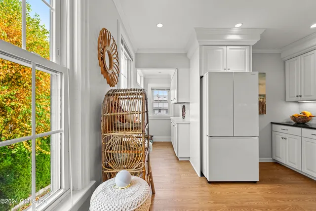 $6,700 | 41 Ridge Street, Unit 1, Greenwich, CT 06830