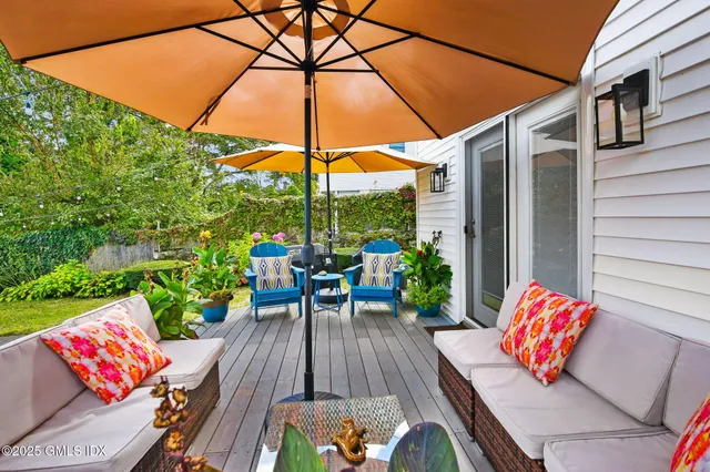 $6,700 | 41 Ridge Street, Unit 1, Greenwich, CT 06830