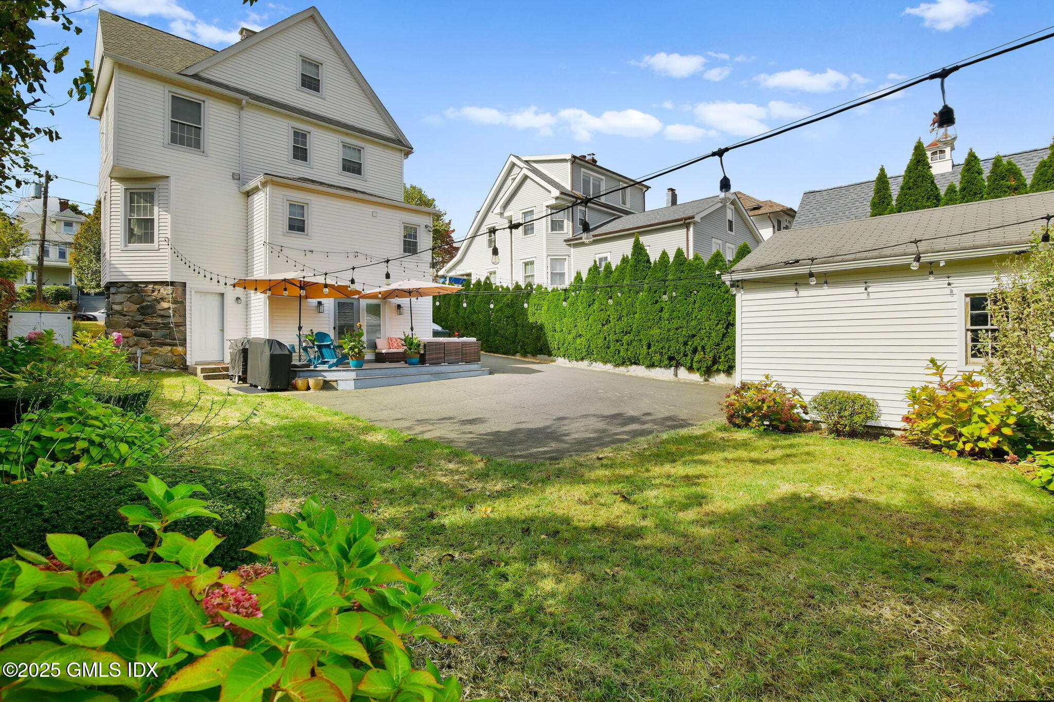 41 Ridge Street, Unit 1 Greenwich, CT 06830 - Photo 37 of 41 26-web-or-mls-41-ridge-st-unit-1