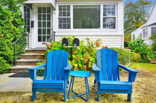 $6,700 | 41 Ridge Street, Unit 1, Greenwich, CT 06830