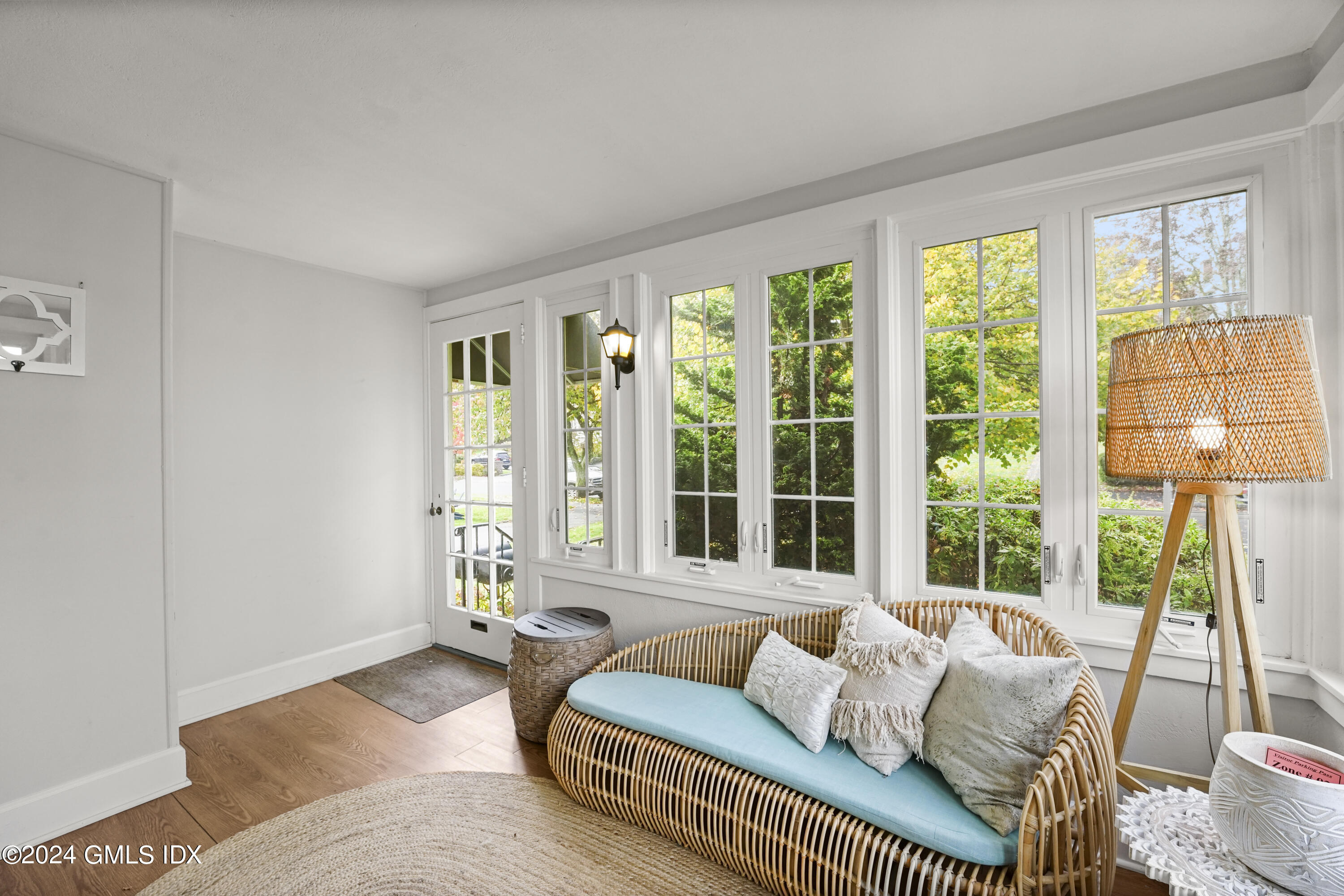 41 Ridge Street, Unit 1 Greenwich, CT 06830 - Photo 5 of 41 41 Ridge St Greenwich CT 06830-print-006