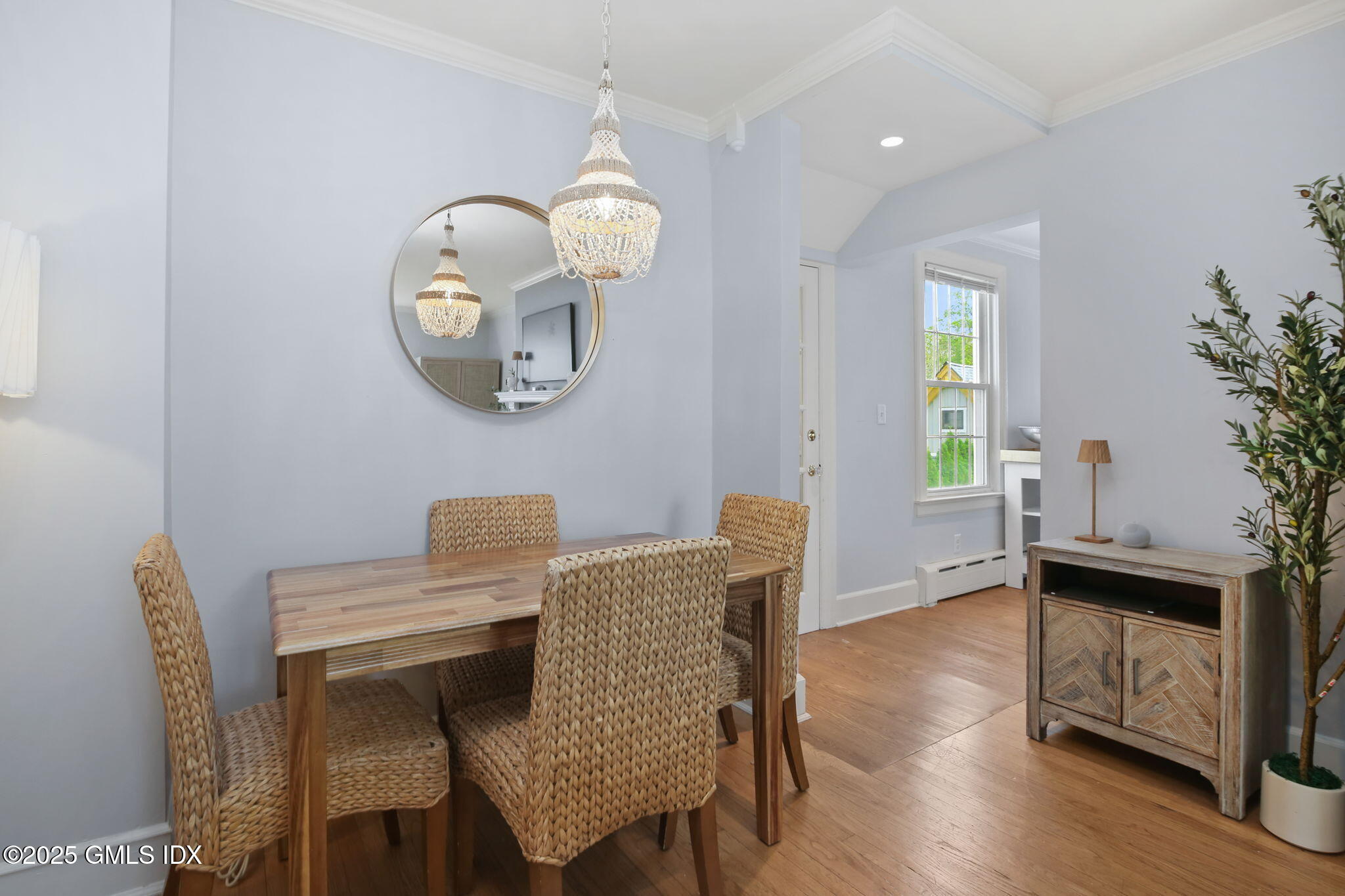 41 Ridge Street, Unit 1 Greenwich, CT 06830 - Photo 8 of 41 9-web-or-mls-41-ridge-st-unit-1