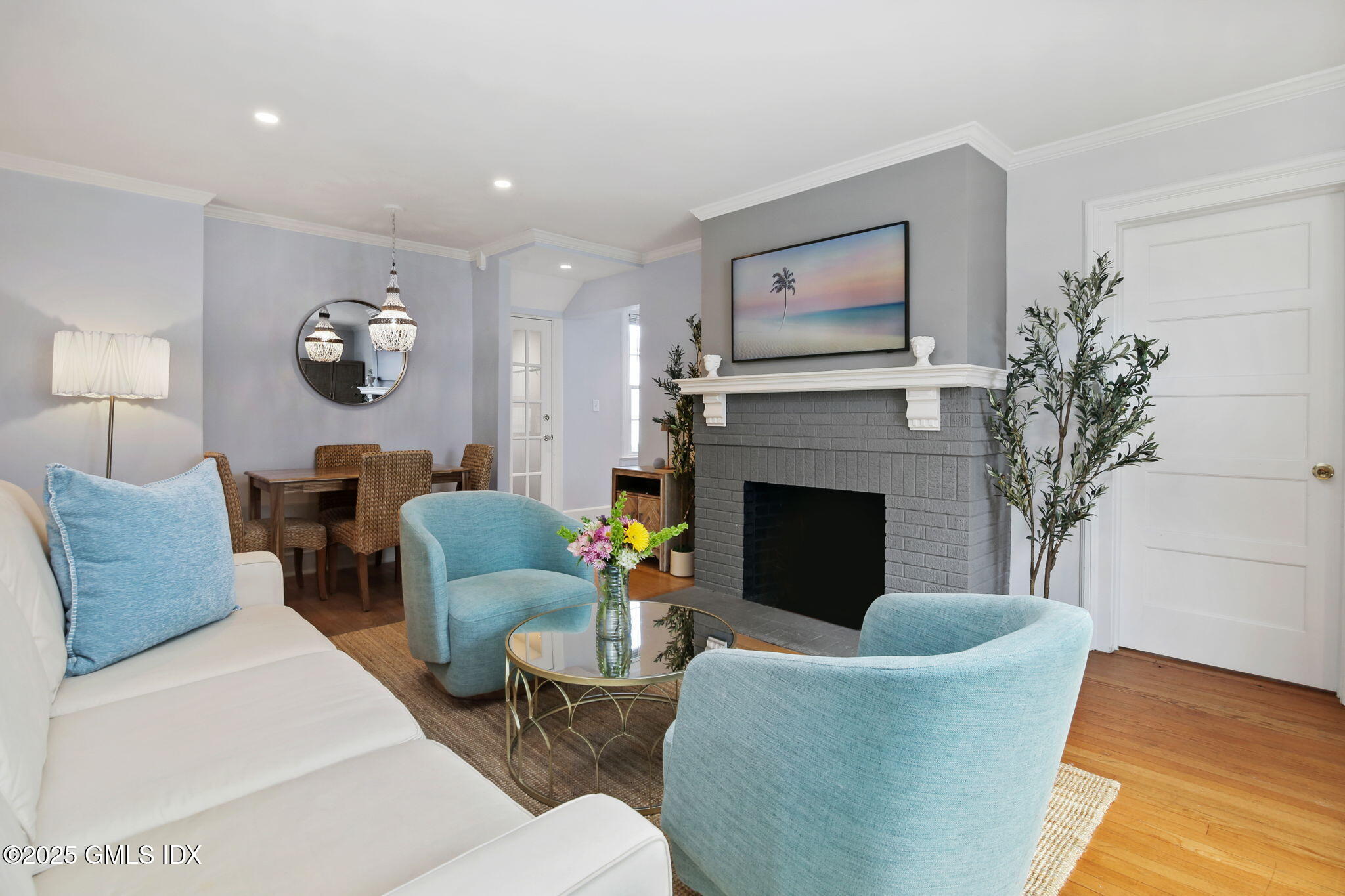 41 Ridge Street, Unit 1 Greenwich, CT 06830 - Photo 10 of 41 6-web-or-mls-41-ridge-st-unit-1