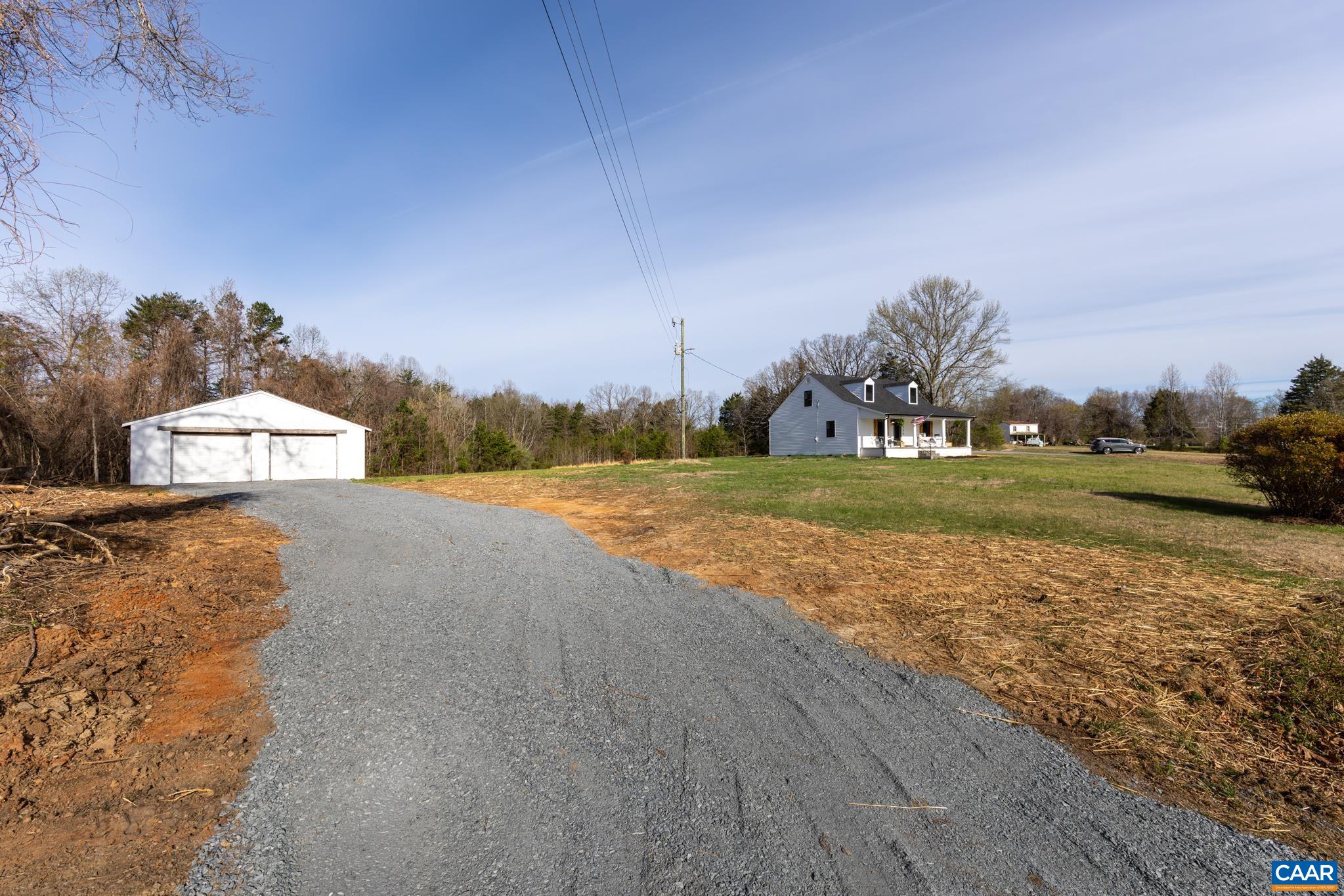 2733 Cedar Lane Road Kents Store, VA 23084 - Photo 38 of 43 separate driveway to garage