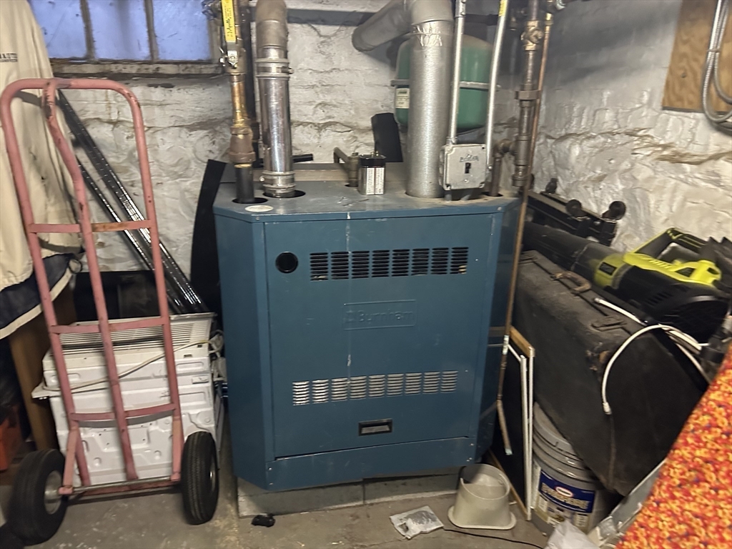 9 Carter Street Everett, MA 02149 - Photo 5 of 22