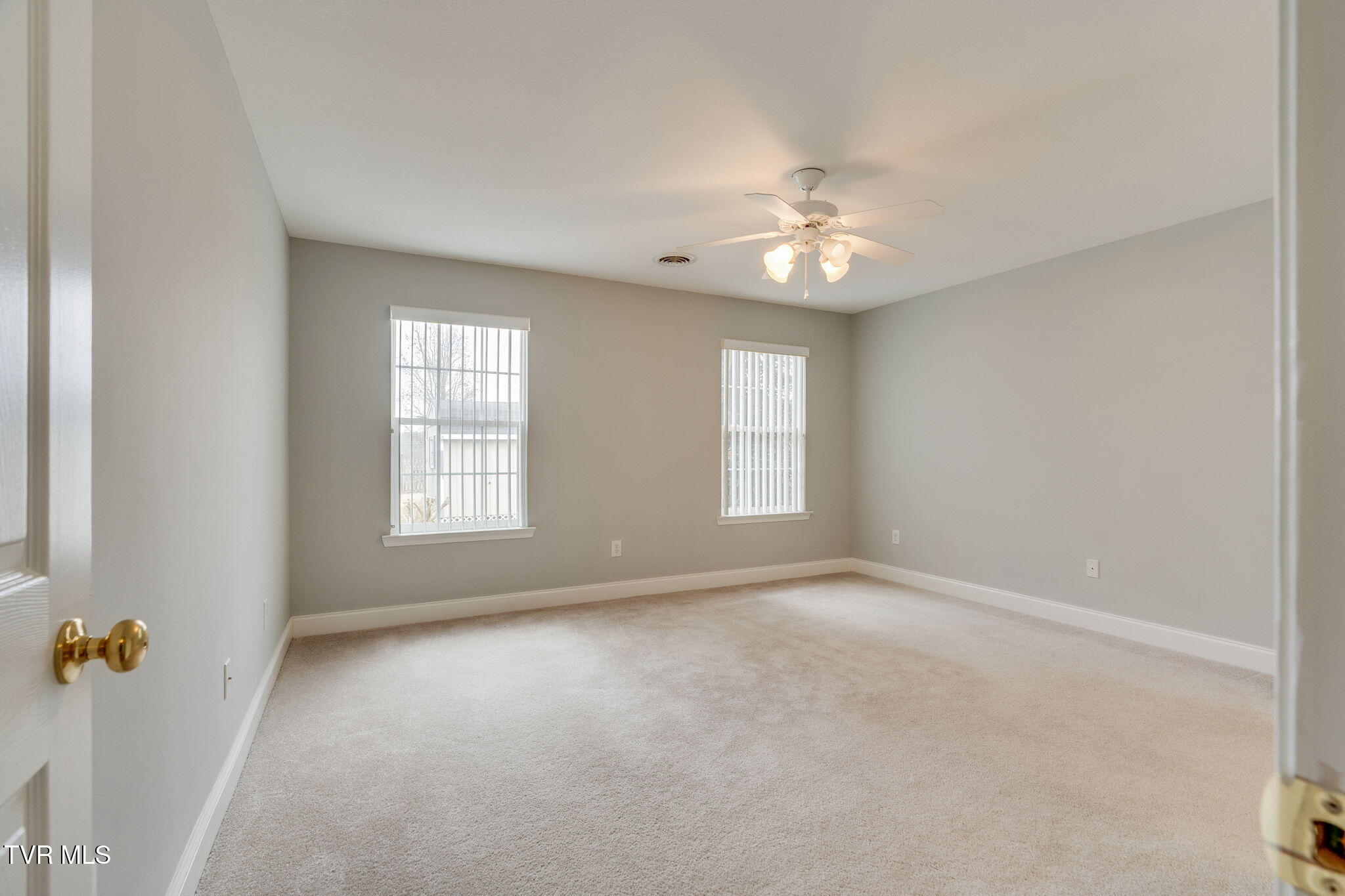 205 Rockingham Meadows Drive, Unit 16 Johnson City, TN 37615 - Photo 15 of 30 015