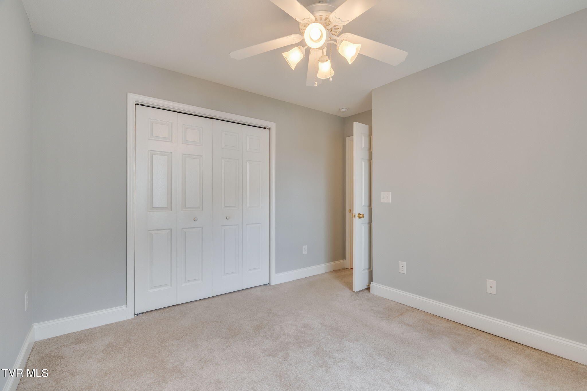 205 Rockingham Meadows Drive, Unit 16 Johnson City, TN 37615 - Photo 28 of 30 028