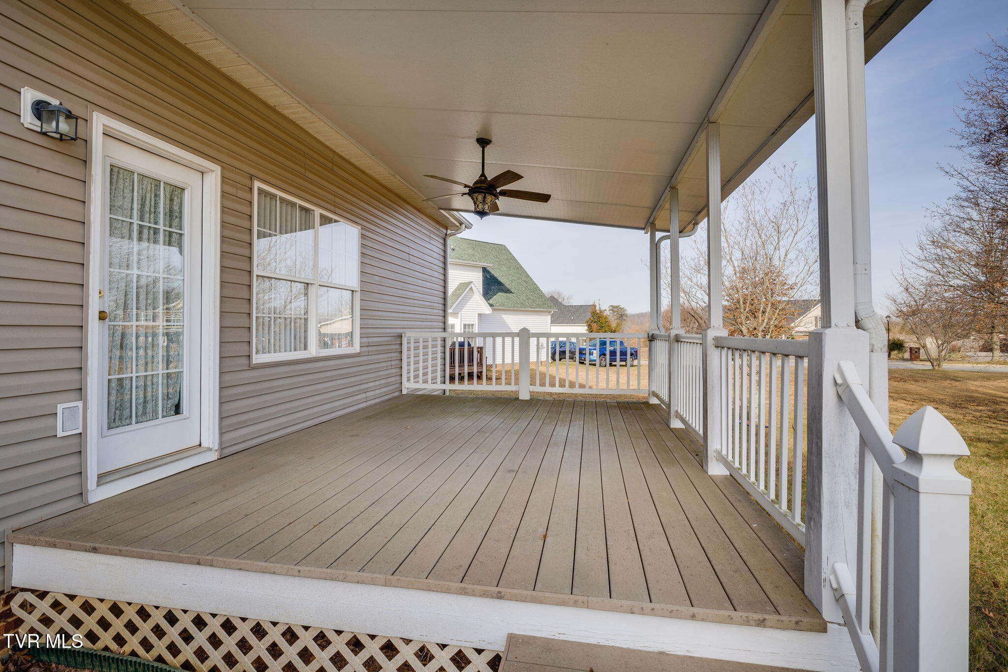 205 Rockingham Meadows Drive, Unit 16 Johnson City, TN 37615 - Photo 5 of 30 005