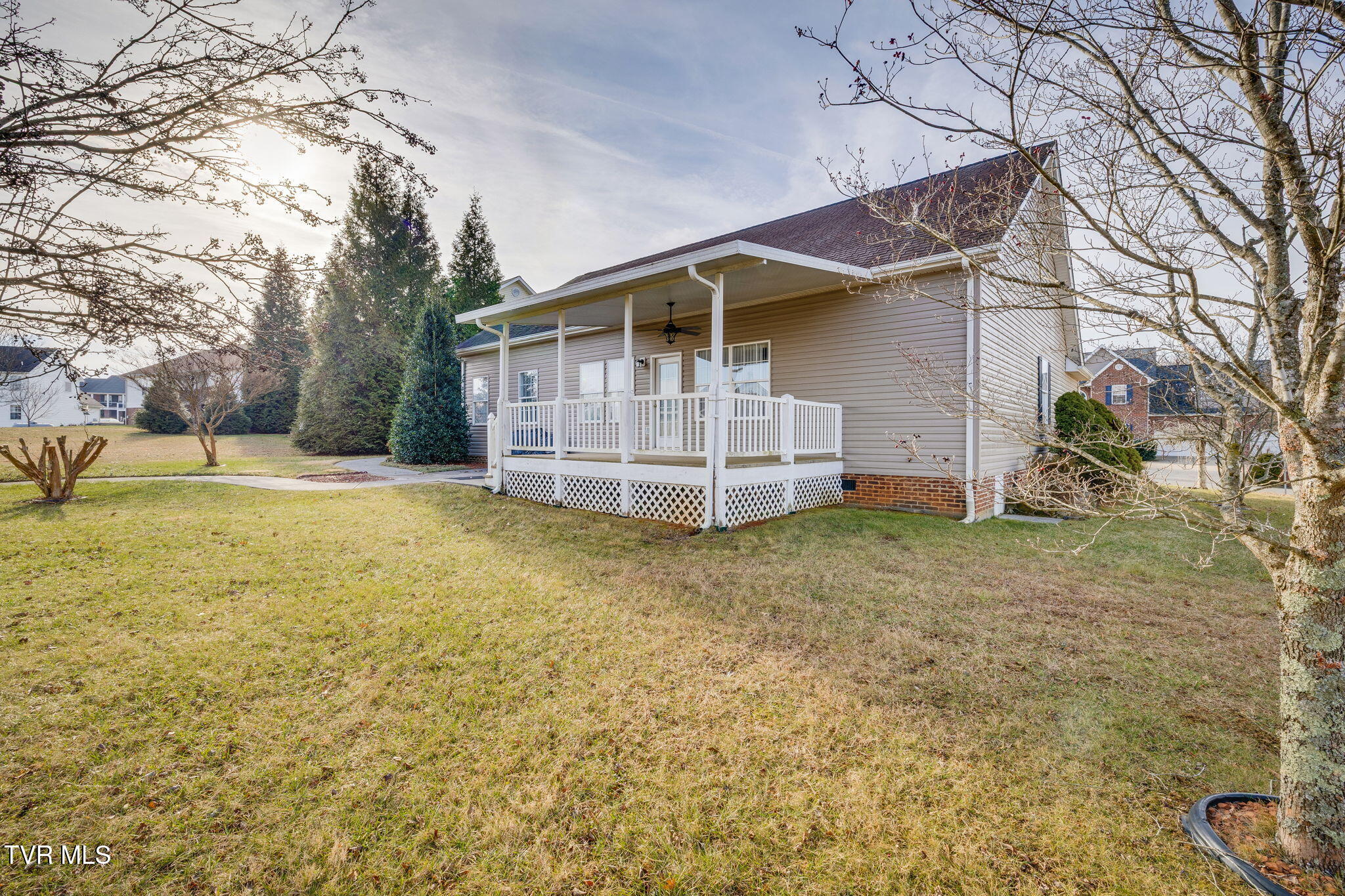 205 Rockingham Meadows Drive, Unit 16 Johnson City, TN 37615 - Photo 9 of 30 009