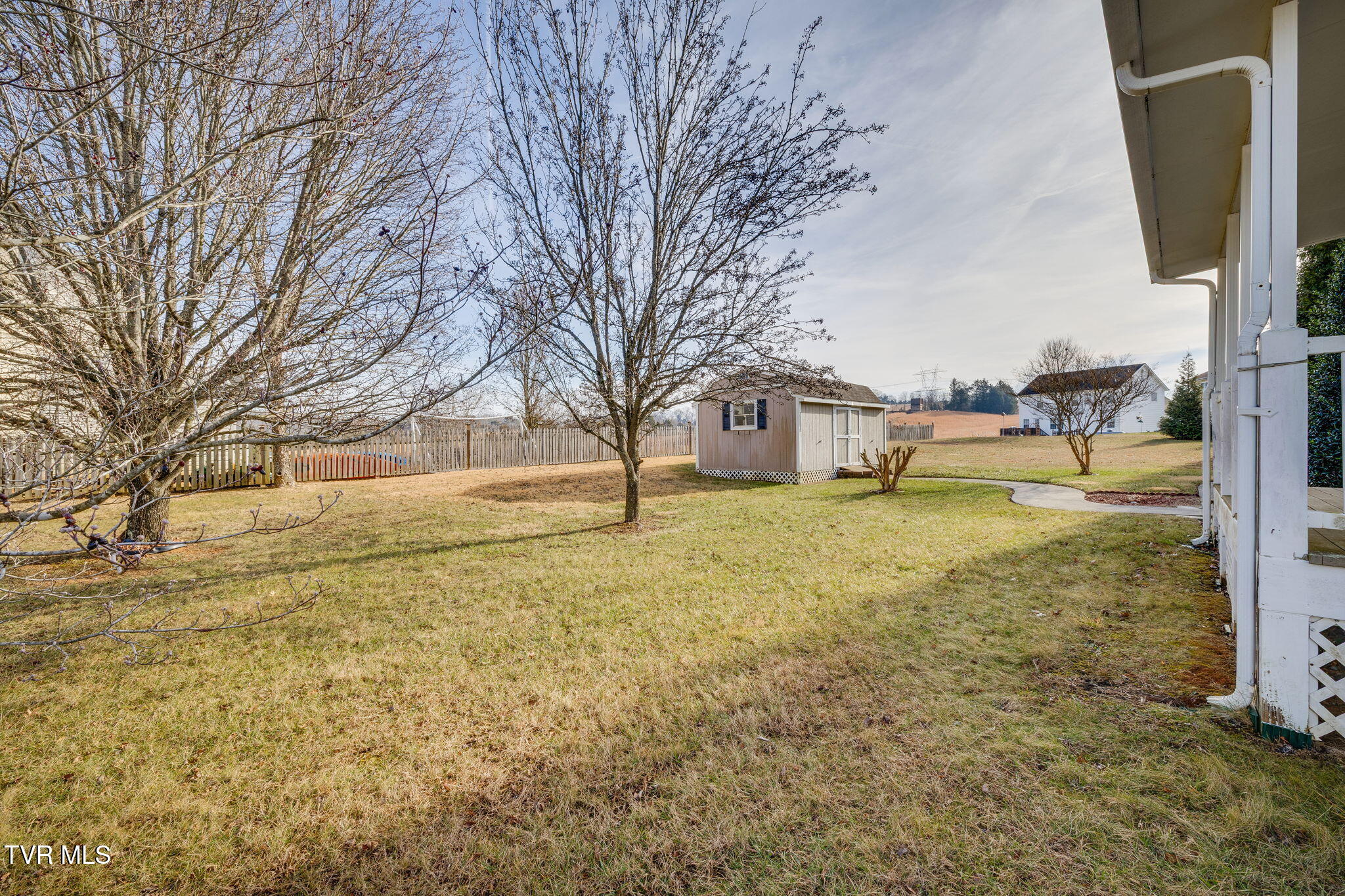 205 Rockingham Meadows Drive, Unit 16 Johnson City, TN 37615 - Photo 10 of 30 010
