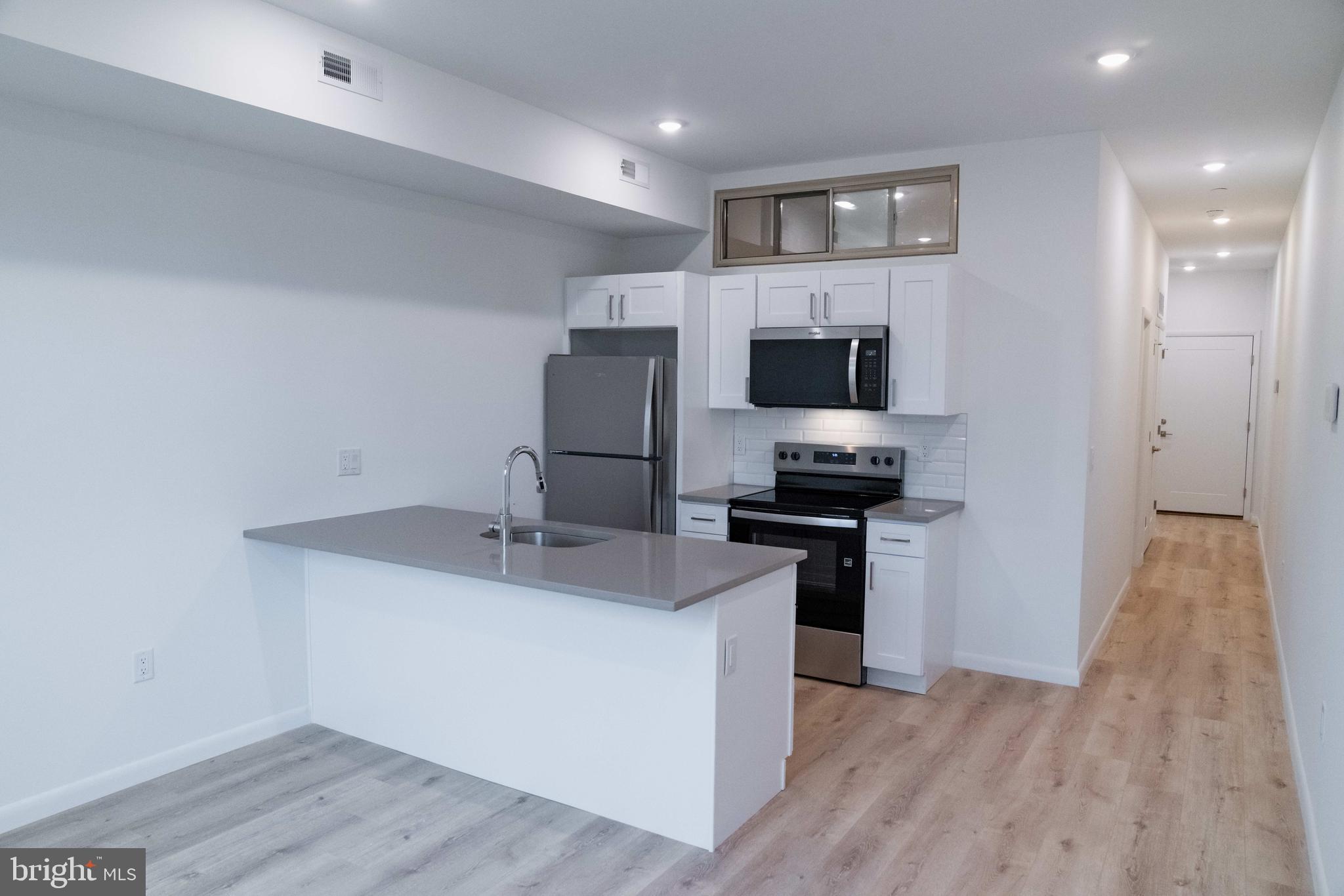 7248 Rising Sun Avenue Philadelphia, PA 19111 - Photo 7 of 36 1 bed Apt Kitchen