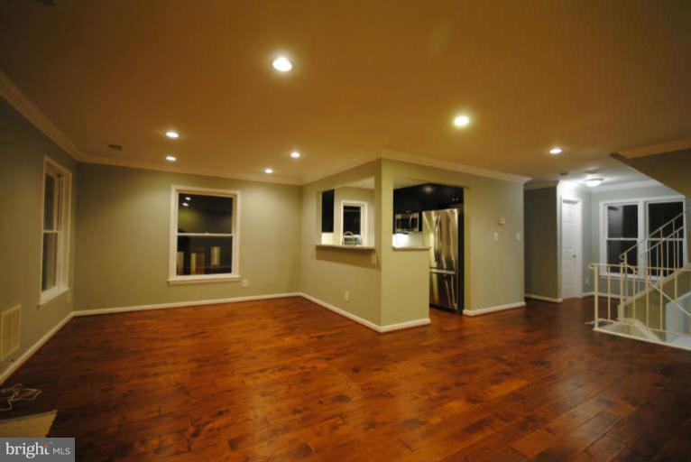 2101 North Rolfe Street, Unit B Arlington, VA 22209 - Photo 1 of 28 Interior (General)