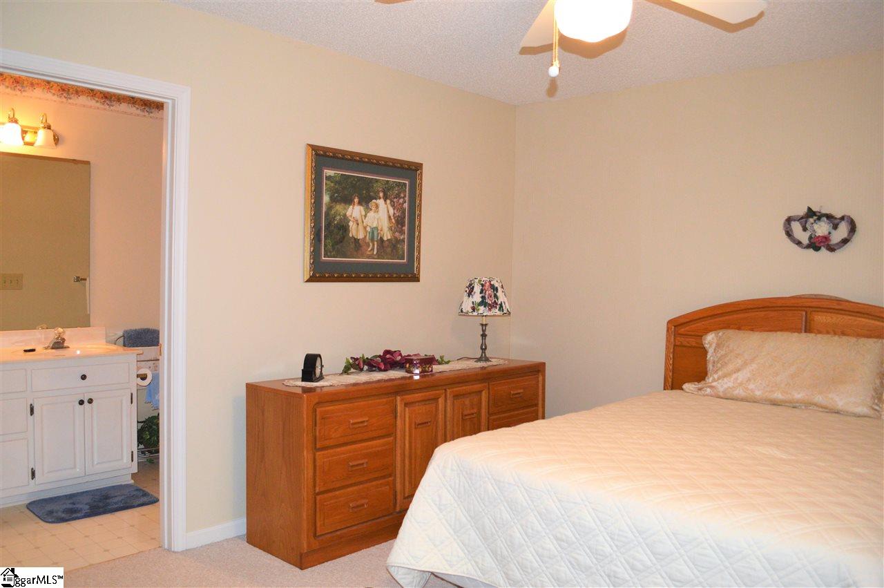 534 Sullivans Way Seneca, SC 29672 - Photo 20 of 35 Gallery Image 20