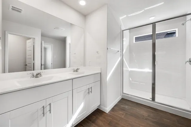 a view of an empty walk in closet