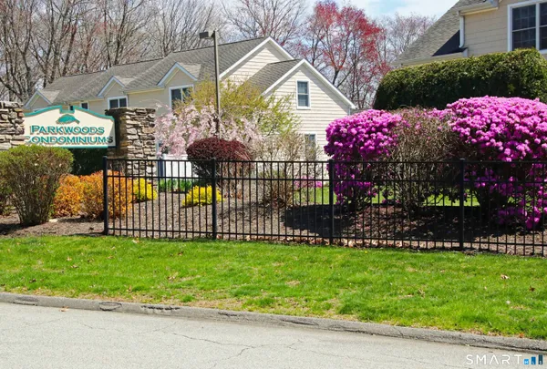 $358,000 | 4 Parkwood Drive, Unit 4, Norwich, CT 06360