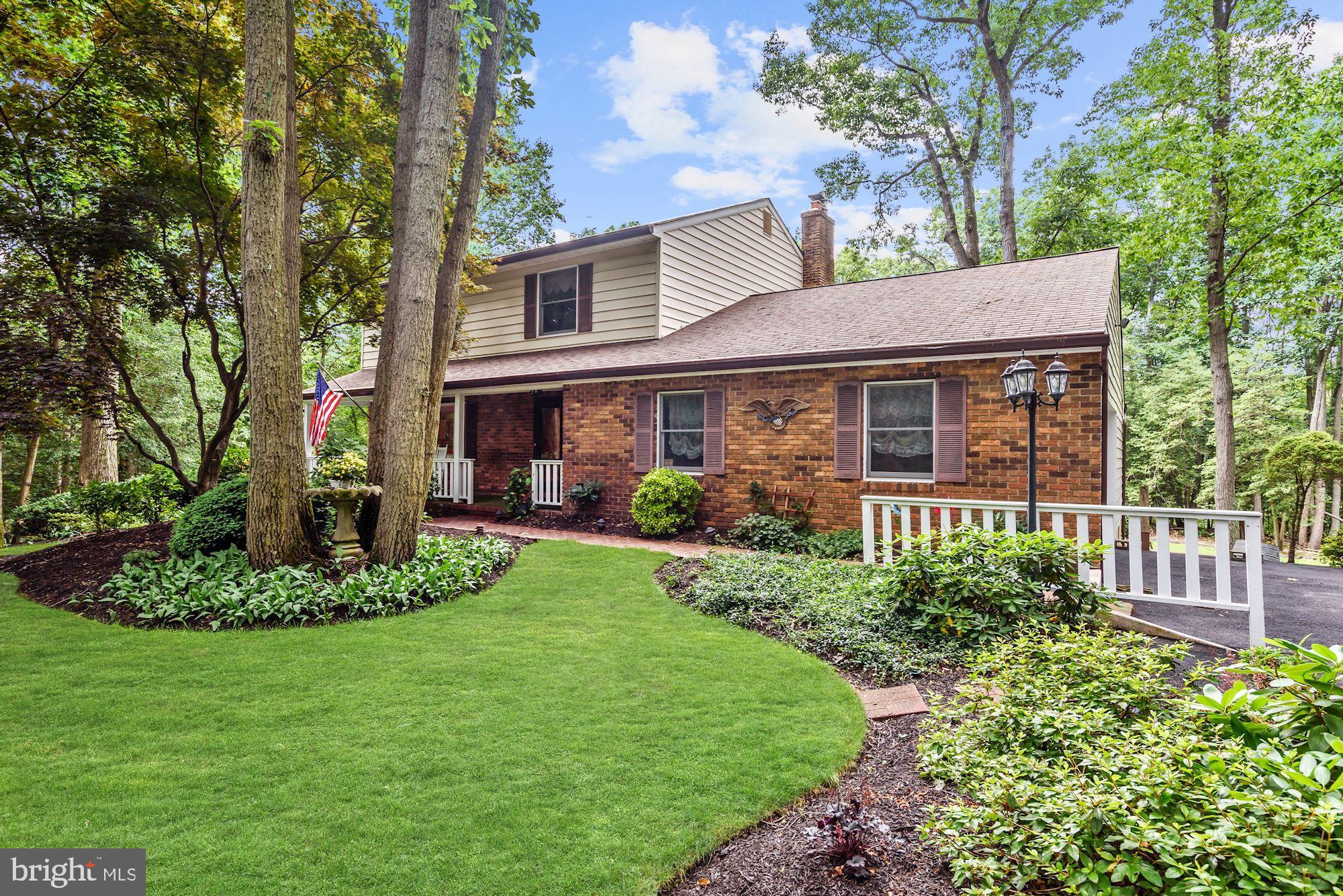 Welcome Home:  331 Edgewater Road