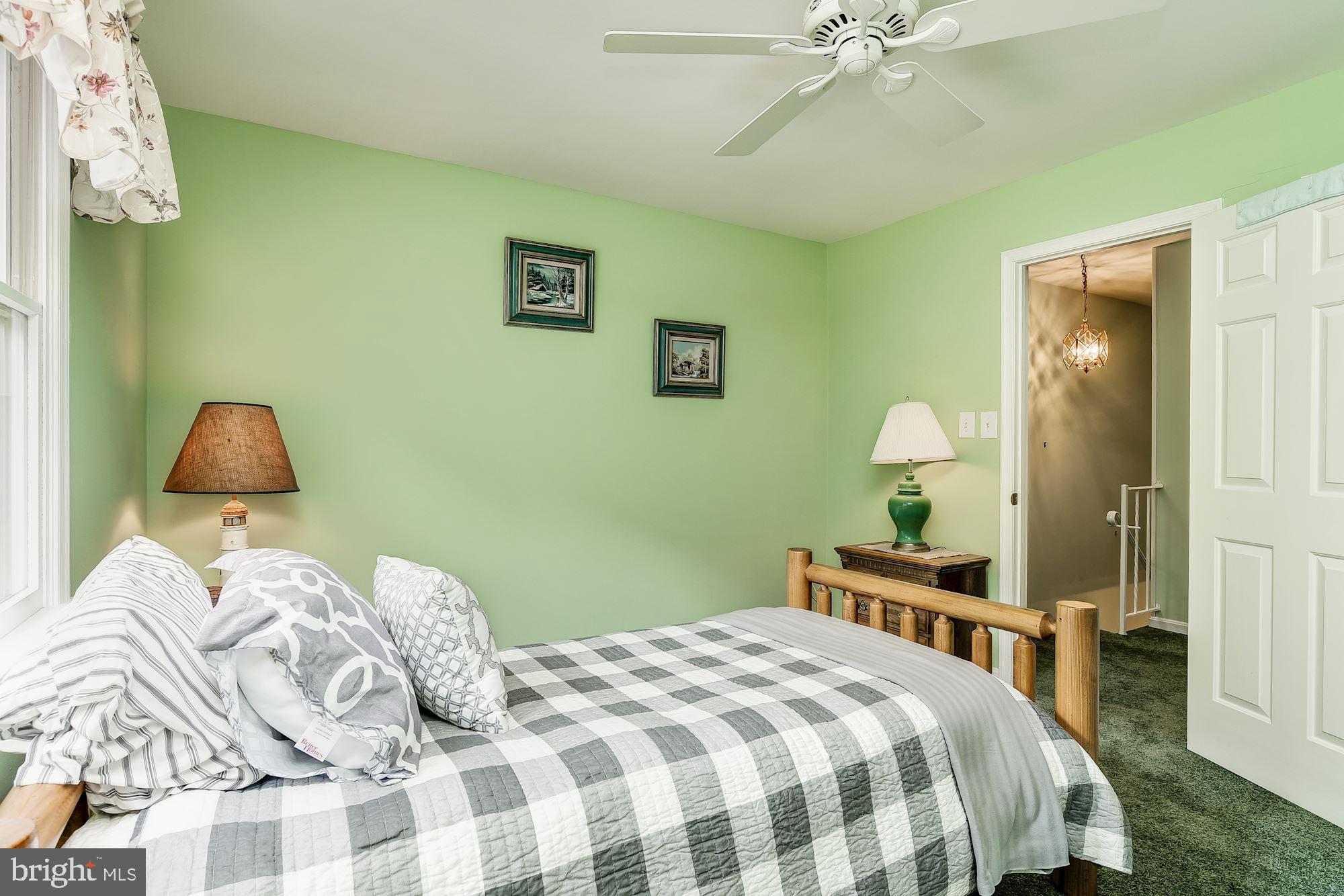 331 Edgewater Road Pasadena, MD 21122 - Photo 21 of 29 Bedroom