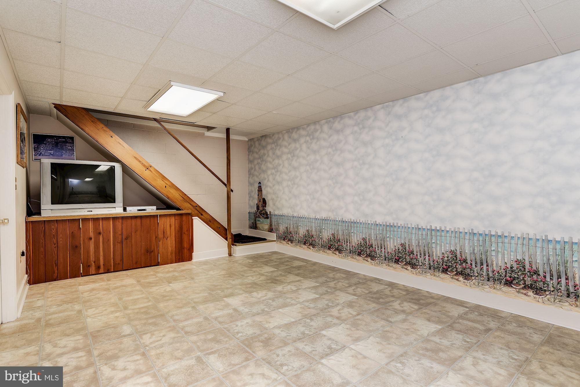 331 Edgewater Road Pasadena, MD 21122 - Photo 24 of 29 Recreation Room