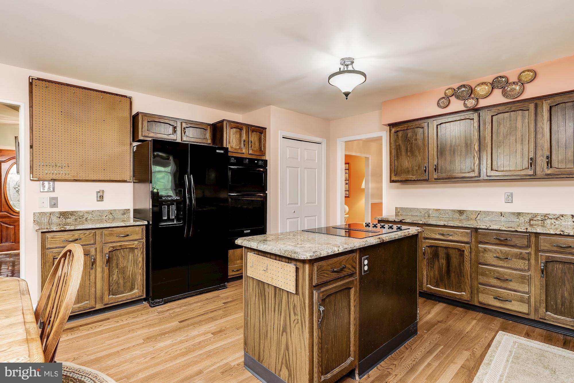 331 Edgewater Road Pasadena, MD 21122 - Photo 8 of 29 Kitchen