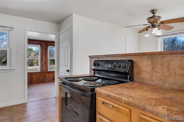 $94,900 | 2045 Bainbridge Drive, St. Louis, MO 63133