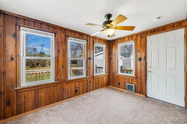 $94,900 | 2045 Bainbridge Drive, St. Louis, MO 63133