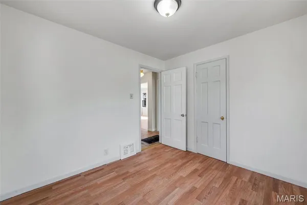 $94,900 | 2045 Bainbridge Drive, St. Louis, MO 63133