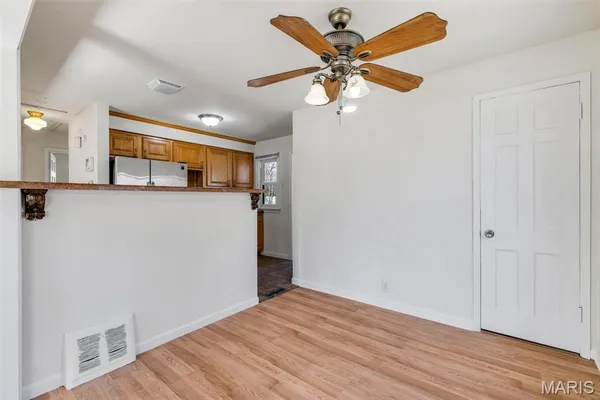 $94,900 | 2045 Bainbridge Drive, St. Louis, MO 63133