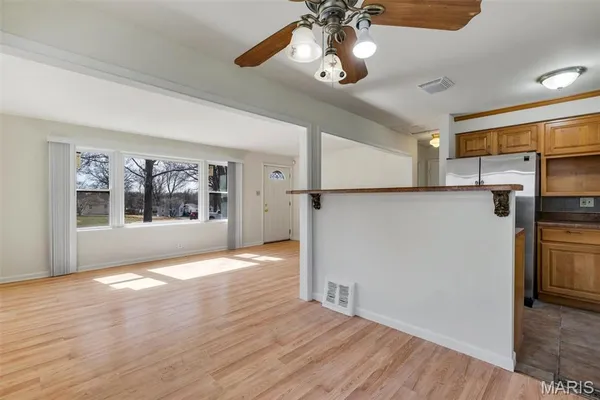 $94,900 | 2045 Bainbridge Drive, St. Louis, MO 63133
