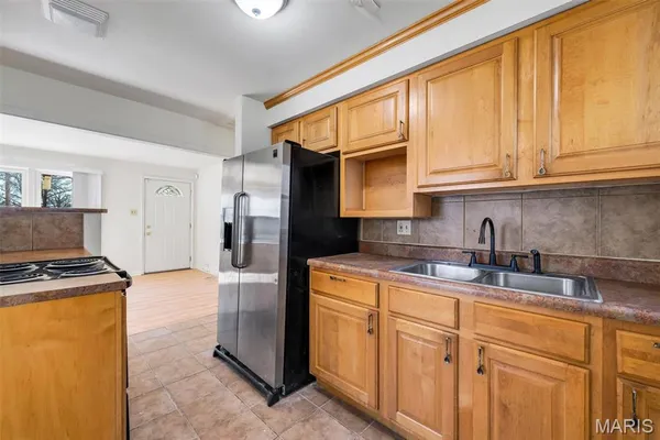 $94,900 | 2045 Bainbridge Drive, St. Louis, MO 63133