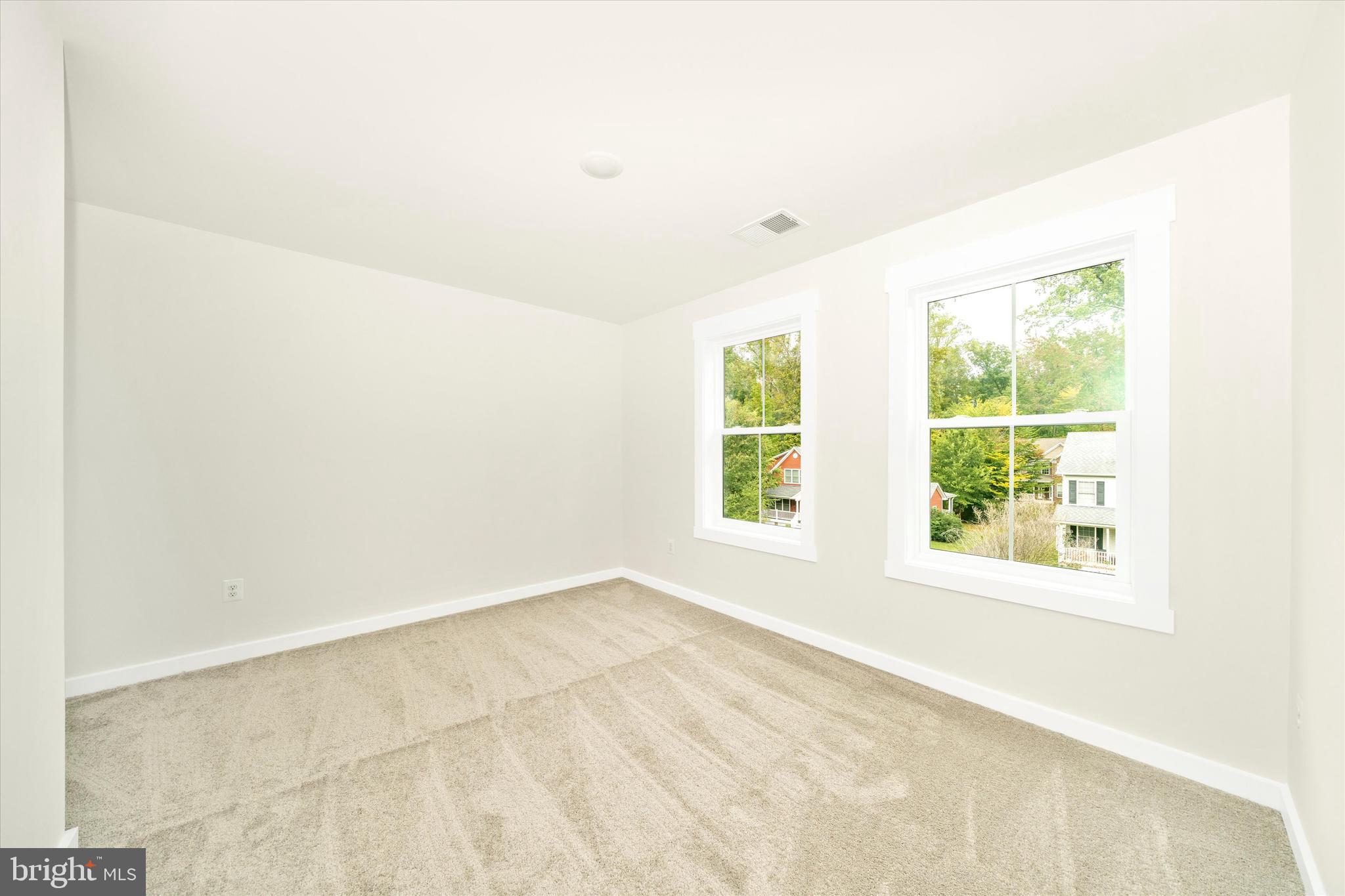 203 Riverside Drive Chester, MD 21619 - Photo 48 of 68 an empty room with a window