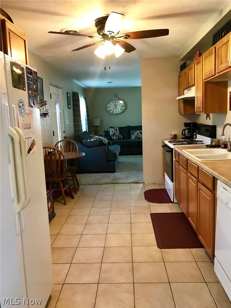 1861 Perth Road Madison, OH 44057 - Photo 5 of 16