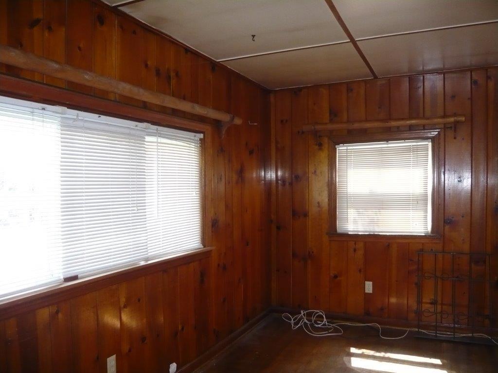 632 Blackburn Road Sewickley, PA 15143 - Photo 15 of 16 First floor den or office. Birght!
