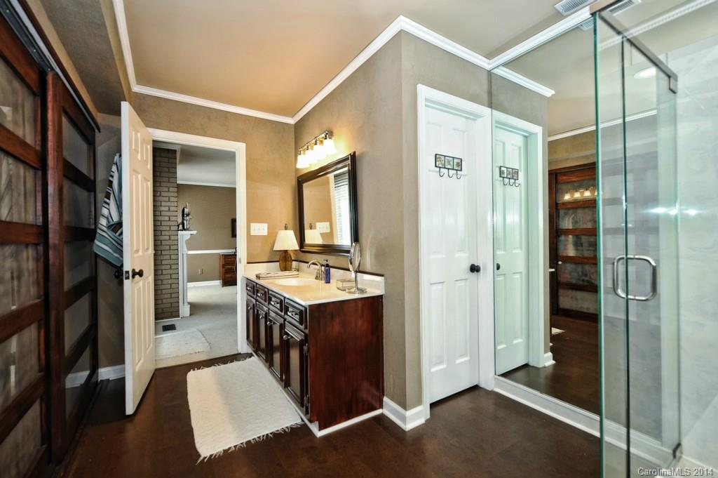 7101 Hopeton Road Charlotte, NC 28210 - Photo 12 of 24 Gallery Image 12