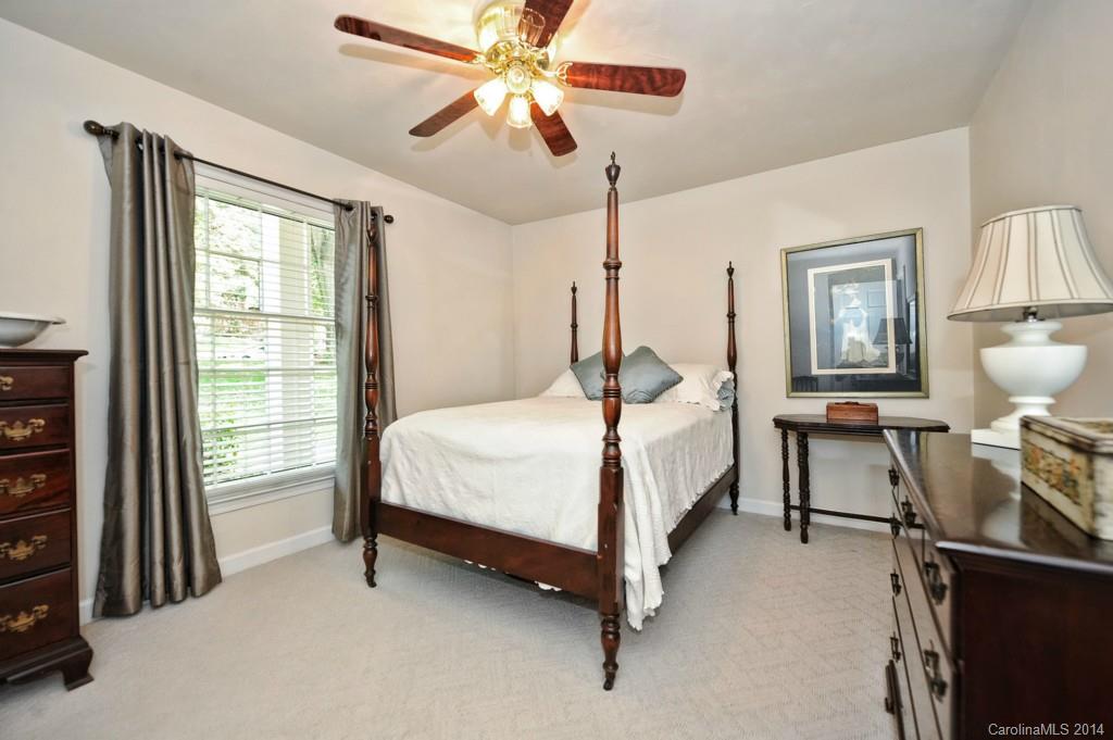 7101 Hopeton Road Charlotte, NC 28210 - Photo 14 of 24 Gallery Image 14
