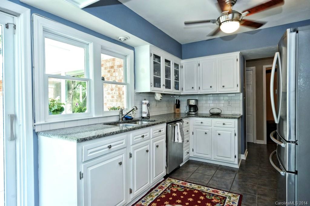7101 Hopeton Road Charlotte, NC 28210 - Photo 8 of 24 Gallery Image 8