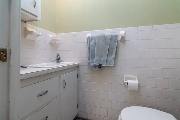 $574,900 | 982 Wordens Pond Road, South Kingstown, RI 02879
