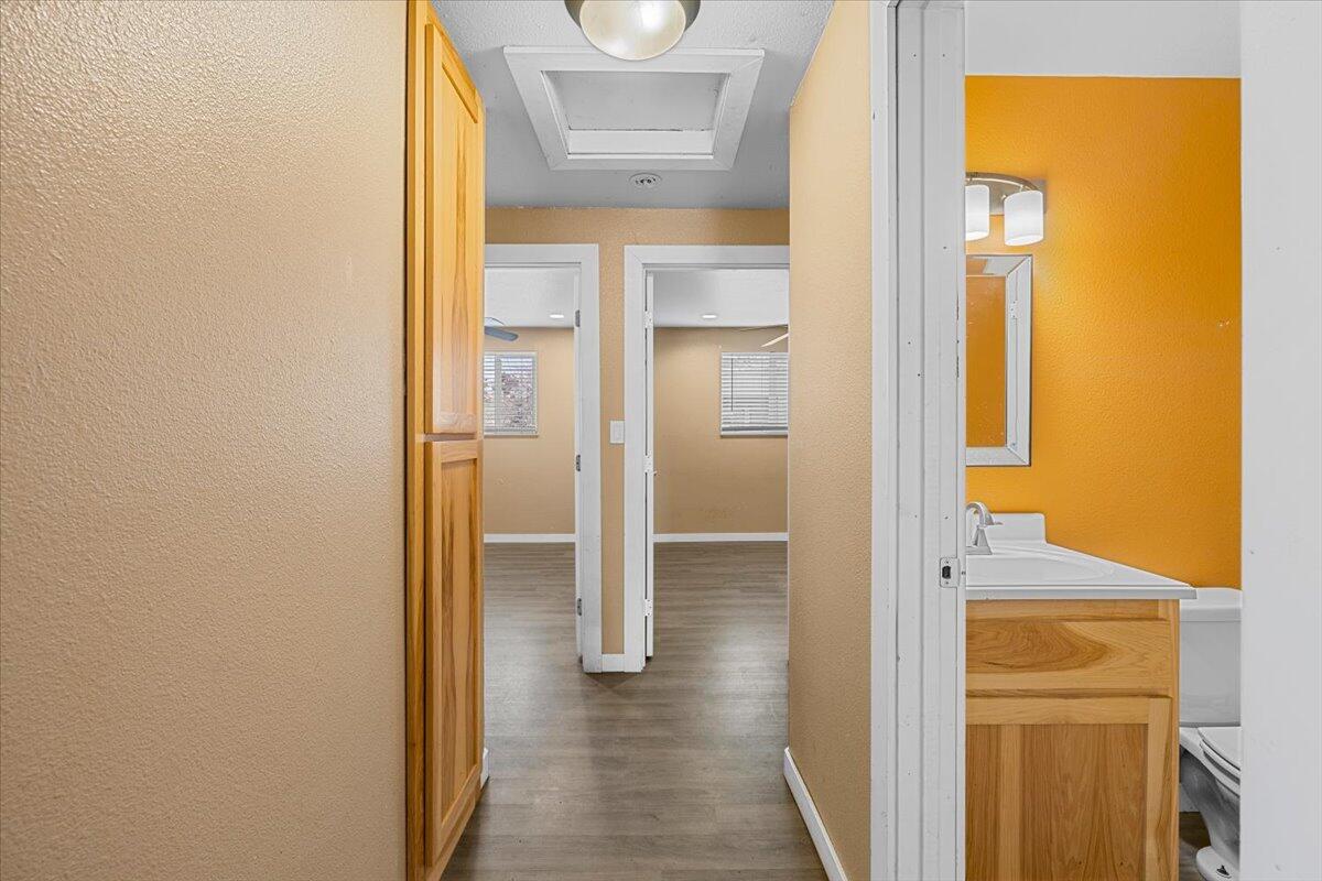 381 Benson Street Medford, OR 97501 - Photo 14 of 21 381