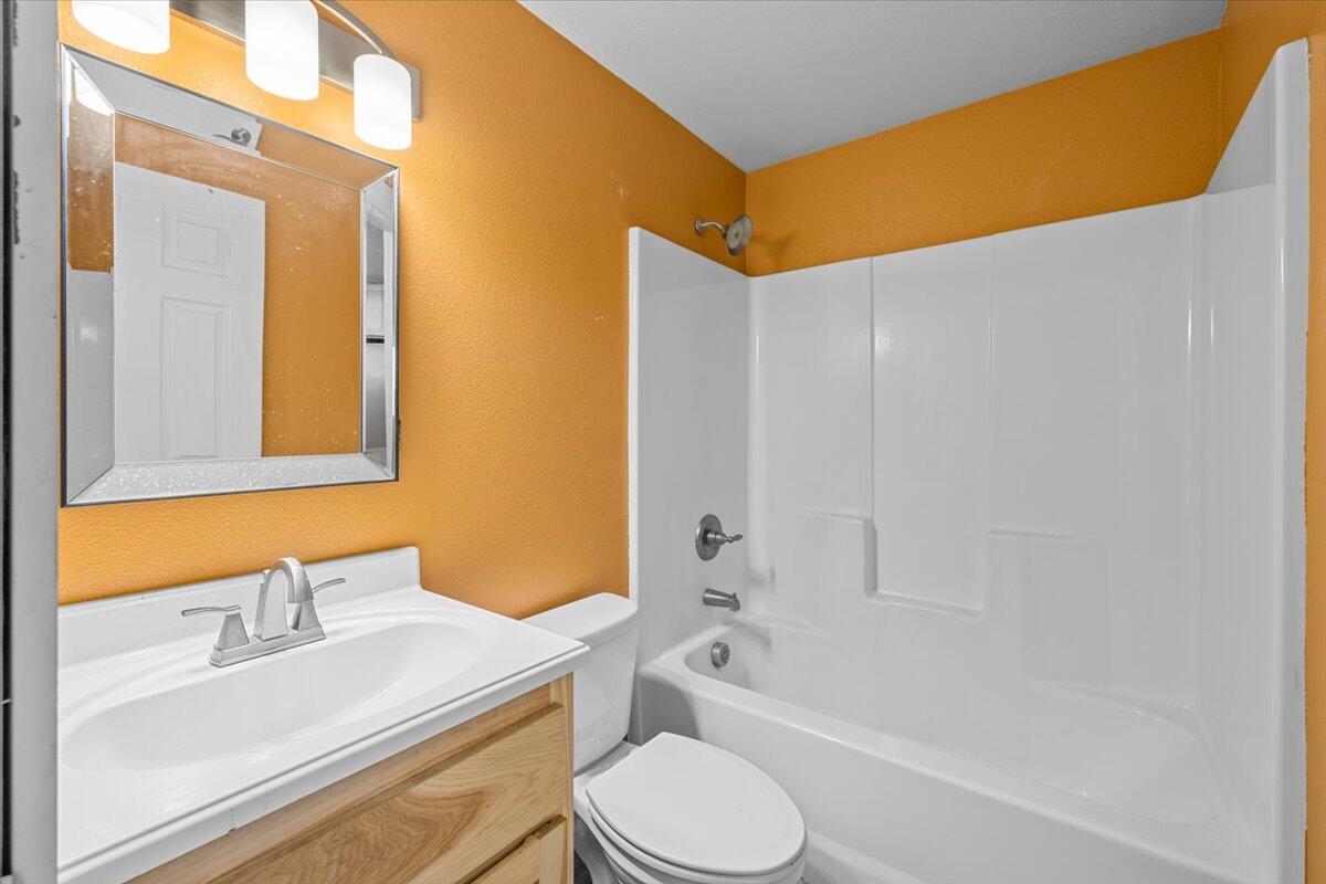 381 Benson Street Medford, OR 97501 - Photo 19 of 21 381